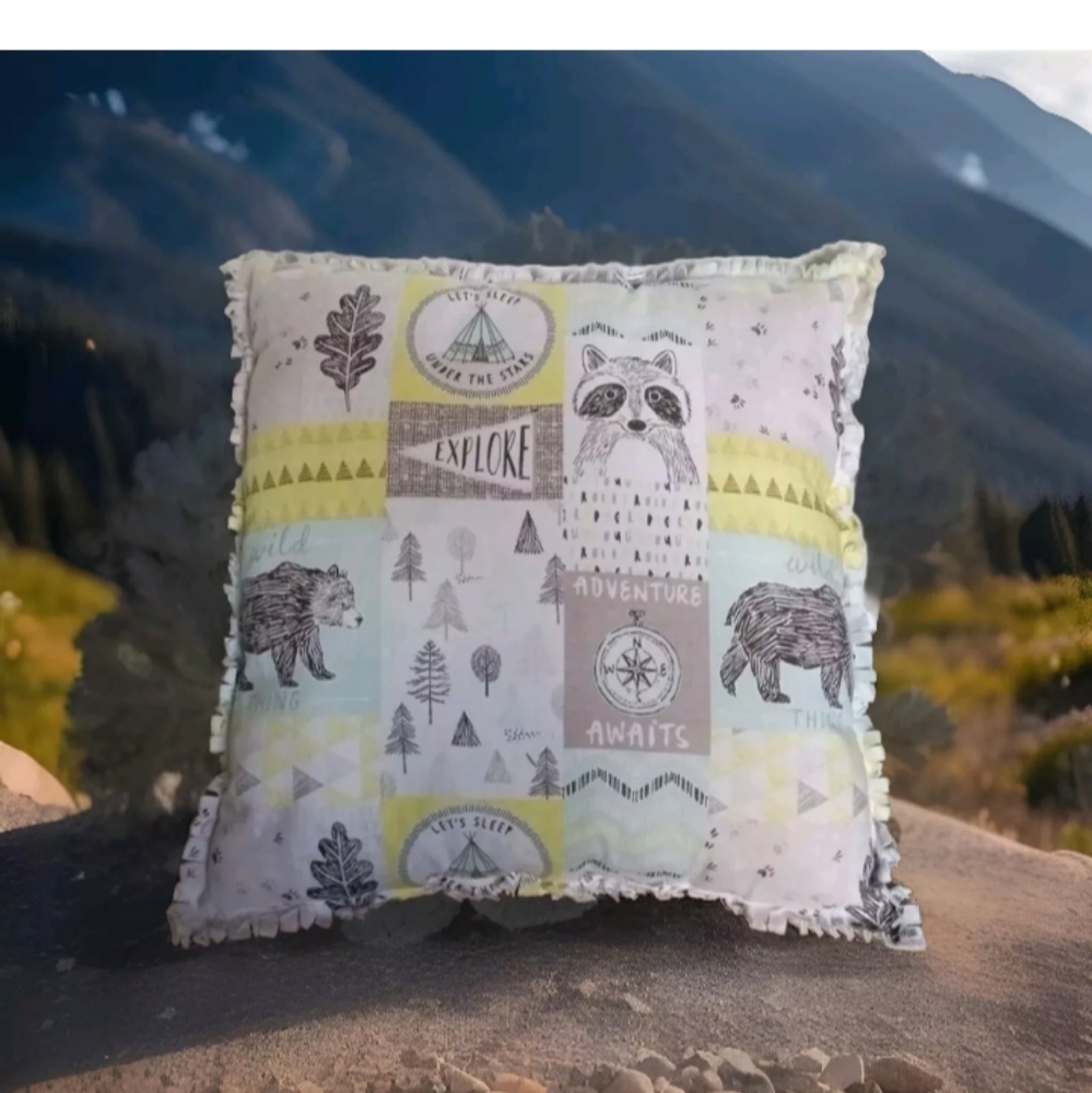 Homemade Beautiful Outdoorsy Pillow